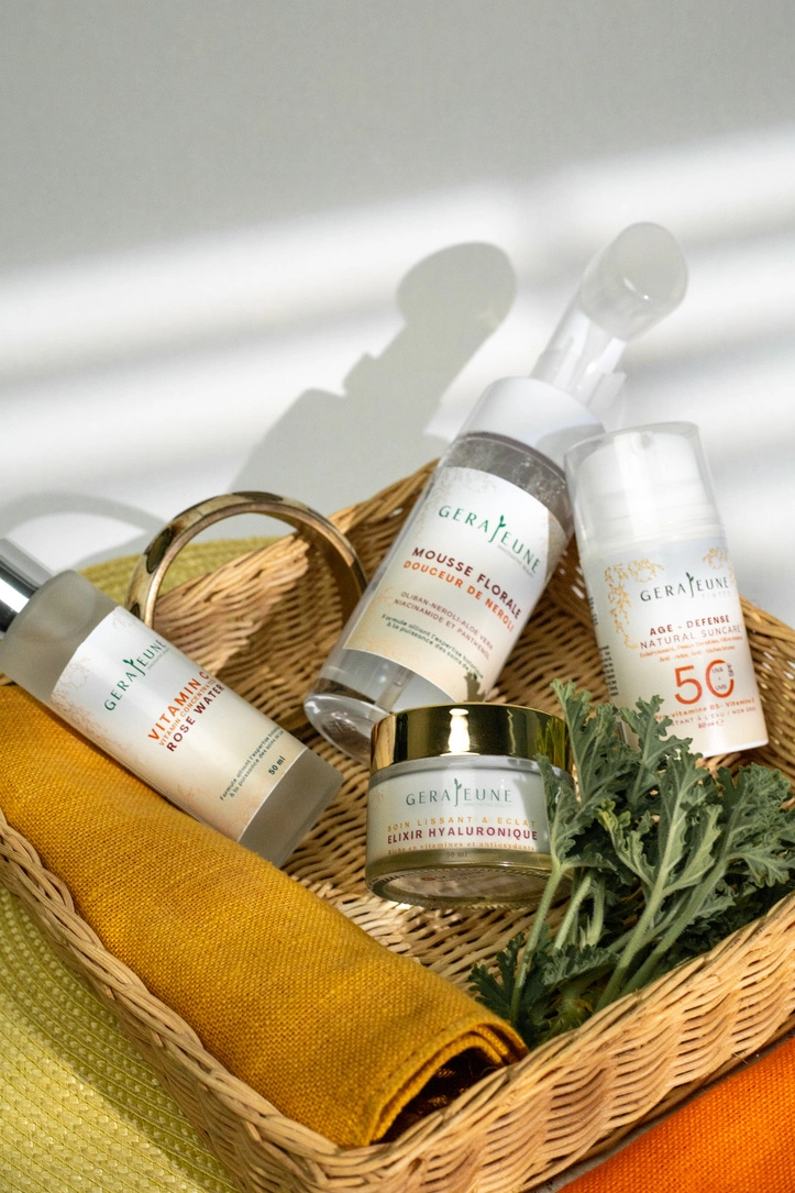 routine complete age defense: mousse nettoyante crème liftante, tonique vitaminé, solaire minéral